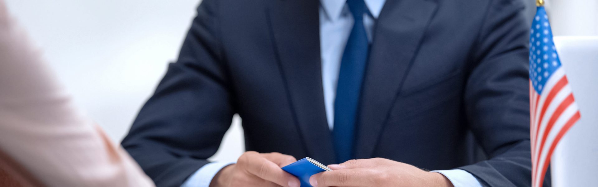 How Immigration Lawyers Help Secure Employment-Based Visas for Skilled Workers