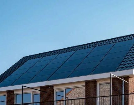 Solar panels return on investment calculation guide