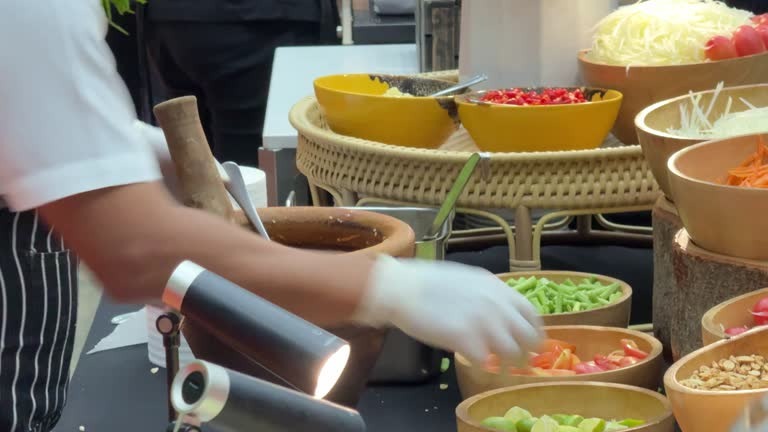 Easy Isaan Style Papaya Salad for Beginners