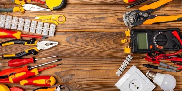 Fast response electrician lansdowne for emergency calls