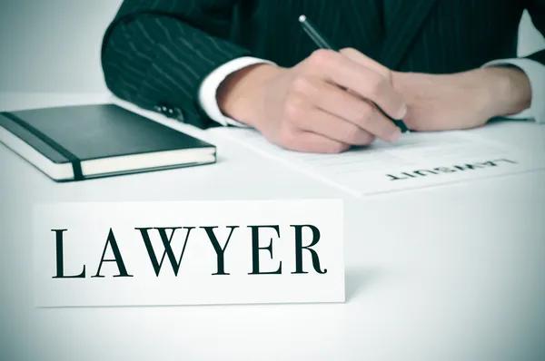 When to Contact a Personal Injury Lawyer Immediately