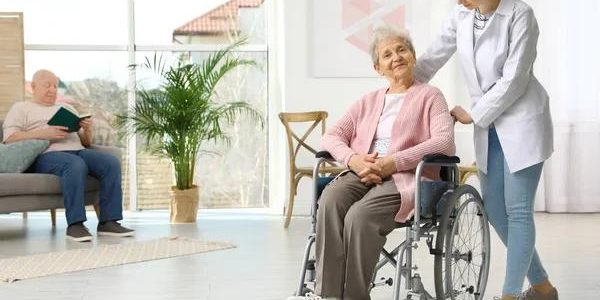 Professional Senior Support and Comfort With Aspen Grove Hospice