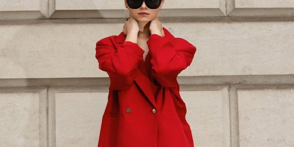 Choosing Women’s Confidence Wear for Work and Social Events