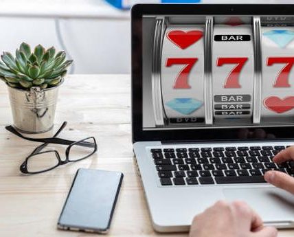 Enjoy Real Money Action with Poker Online Casino Games