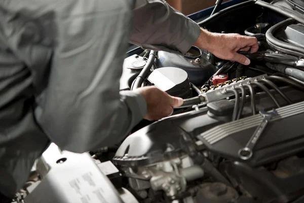 Why Choose a Local Mechanic in Baltimore