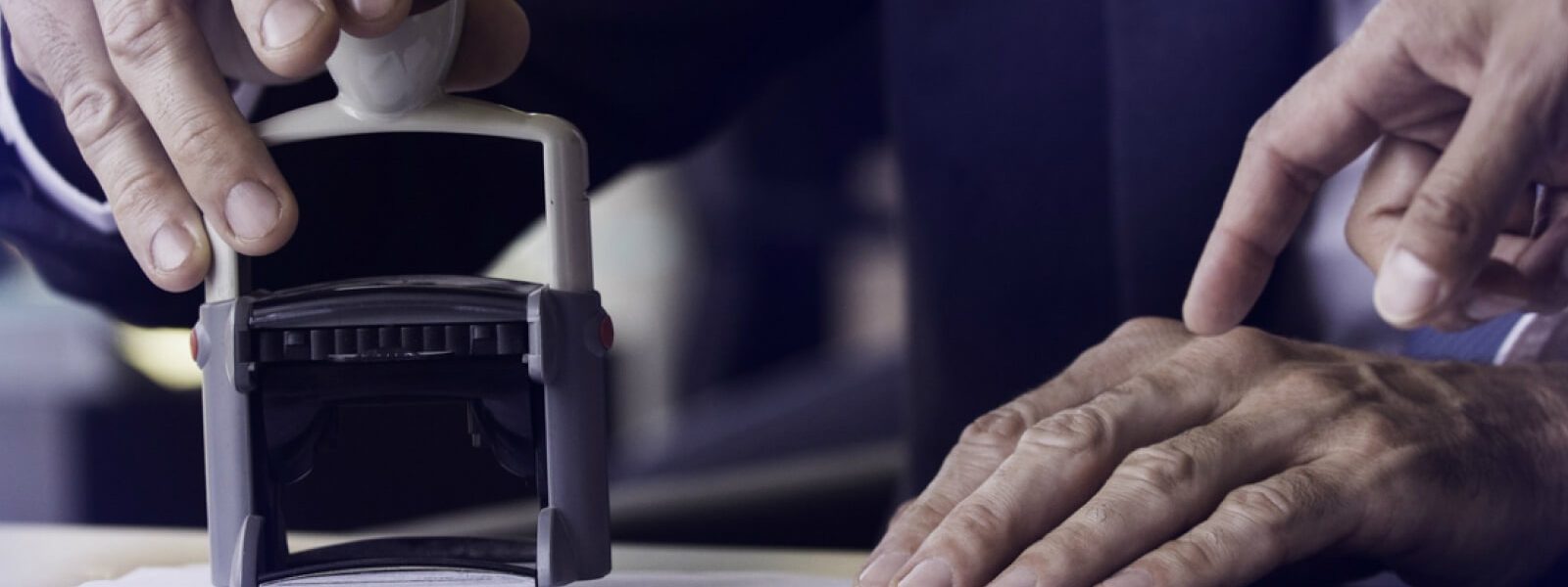 Get Professional Assistance Through Mobile Notary Services Anytime