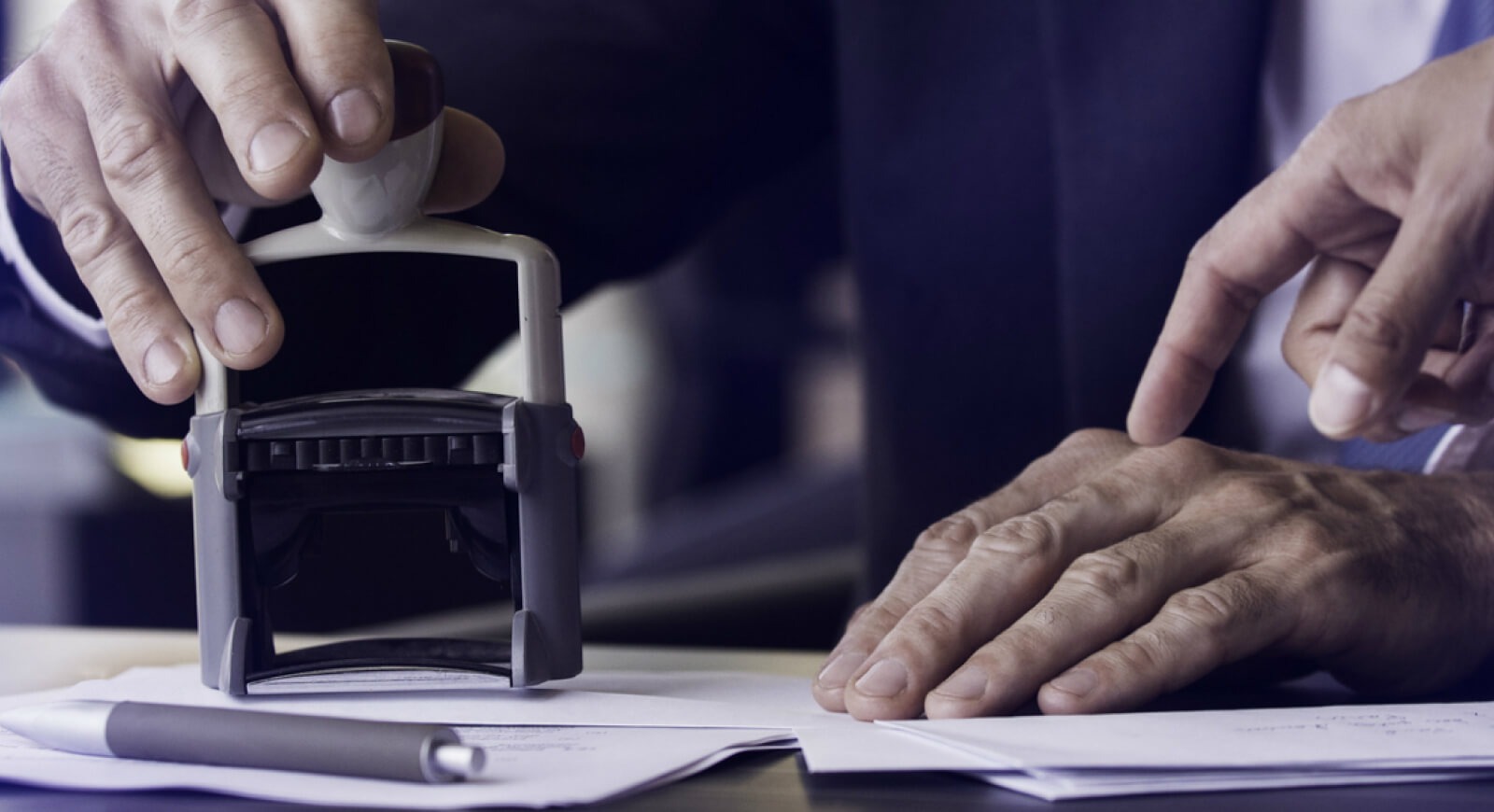 Get Professional Assistance Through Mobile Notary Services Anytime