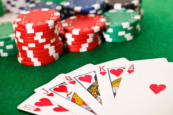Examining Mobile Access to a Singapore online casino
