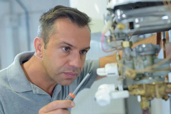 How furnace repair service Helps Maintain Comfortable Temperatures